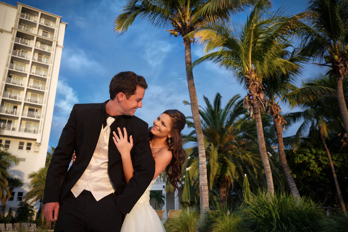 bride and groom naples wedding photographer